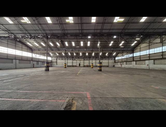 2,641M² WAREHOUSE TO LET IN LILIANTON